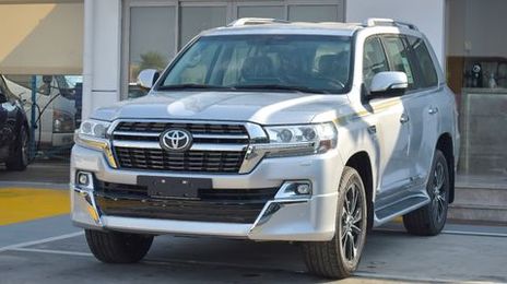 Toyota Land Cruiser • 2020 • 12,234 km