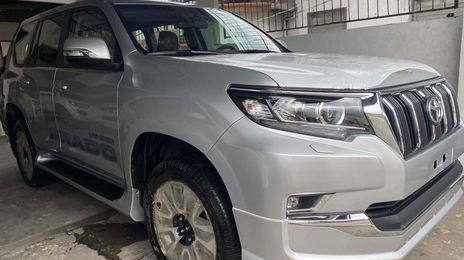 Toyota Land Cruiser • 2020 • 50,000 km