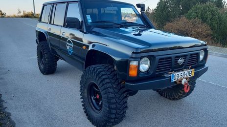 Nissan Patrol • 1995 • 200,000 km