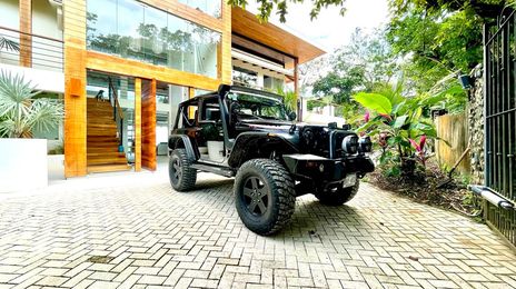 Jeep Wrangler • 2011 • 123,000 km