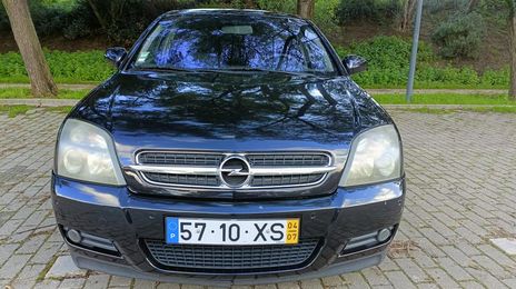 Opel Vectra • 2004 • 266,000 km