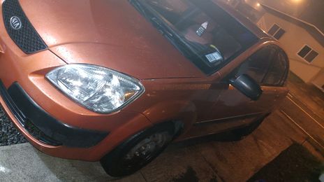 Kia Rio • 2006 • 219,000 km