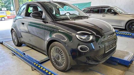 Fiat 500e • 2022 • 37,700 km