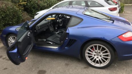 Porsche Cayman • 2007 • 90,000 km