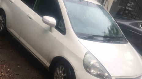 Honda Fit • 2006 • 175,000 mi