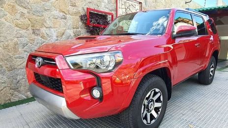 Toyota 4Runner • 2020 • 80,000 km