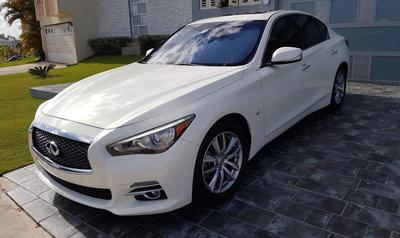 Infiniti Q • 2015 • 60,000 km