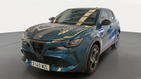 Alfa Romeo Giulia • 2025 • 17,000 km