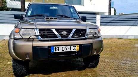 Nissan Patrol • 1998 • 200,000 km