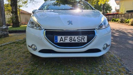 Peugeot 2008 • 2014 • 79,999 km