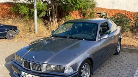 BMW E60 • 1992 • 280,000 km