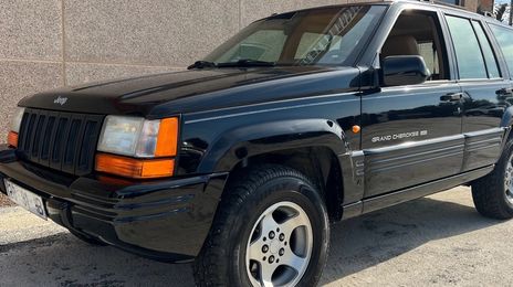Jeep Grand Cherokee • 1997 • 270,000 km