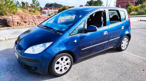 Mitsubishi Colt • 2005 • 200,000 km
