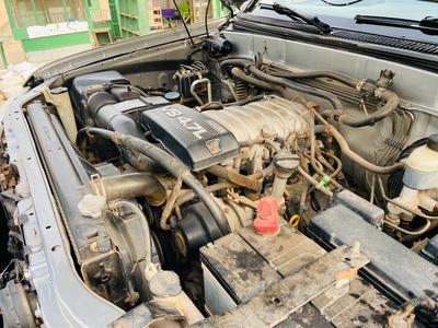 Toyota Sequoia • 2006 • 130,000 km