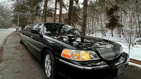 Lincoln Town Car • 2005 • 155,645 mi