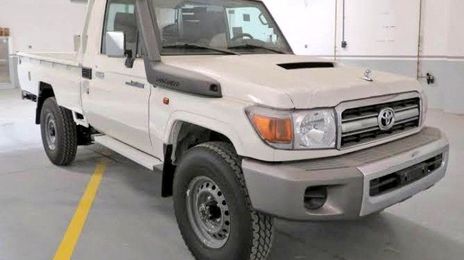 Toyota Land Cruiser • 2022 • 14,200 km