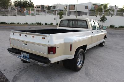 Chevrolet C-10 • 1977 • 180,000 km