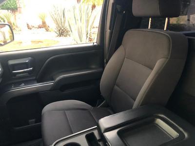 Chevrolet Silverado 2500 • 2014 • 70,000 km