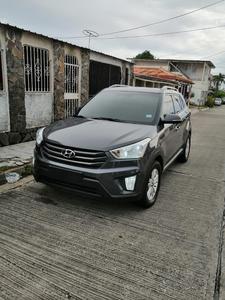 Hyundai ix35 • 2017 • 63,000 km