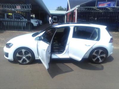 Volkswagen Golf • 2018 • 69,820 km