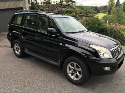 Toyota Land Cruiser • 2006 • 218,500 km