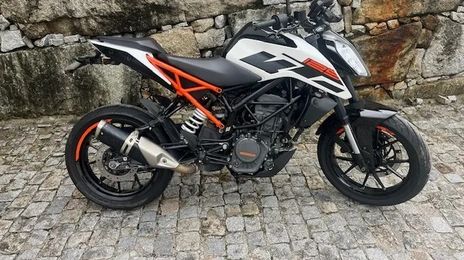 Ktm duke 250 • 2020 • 34,400 km
