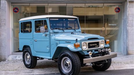 Toyota FJ Cruiser • 1980 • 200,000 km
