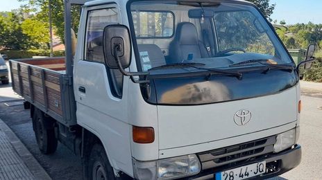 Toyota Dyna • 1998 • 180,000 km