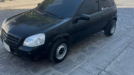 Chevrolet Chevy Van Classic • 2009 • 125,000 km
