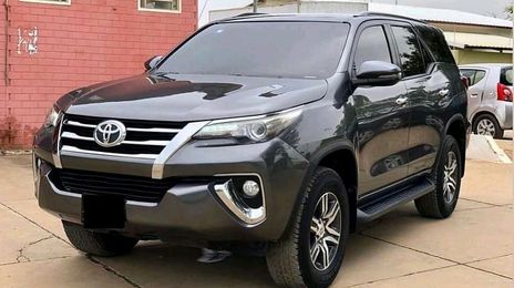 Toyota Fortuner • 2018 • 50,000 km