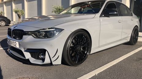 BMW 328i • 2015 • 196,000 km