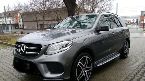 Mercedes-Benz GLE • 2017 • 112,000 km