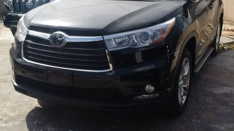 Toyota Highlander • 2018 • 2 km