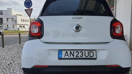 Smart Forfour • 2015 • 64,769 km