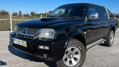 Mitsubishi L200 • 2005 • 200,000 km