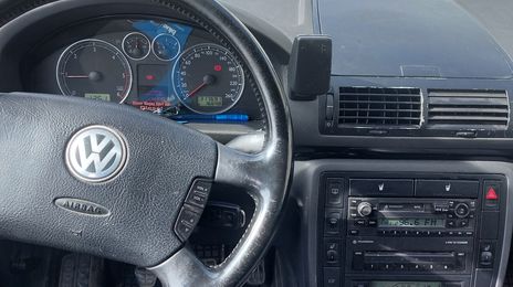 Volkswagen Sharan • 2003 • 317,000 km
