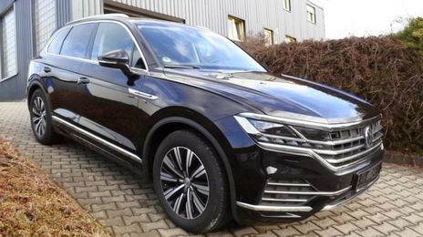 Volkswagen Touareg • 2018 • 149,500 km