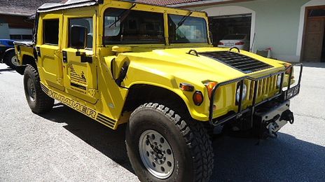 Hummer H1 • 1998 • 135,700 km