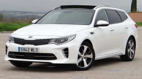 Kia Optima • 2017 • 69,900 km