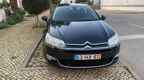 Citroën C5 • 2009 • 200,000 km