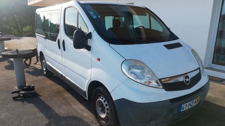 Opel Vivaro • 2009 • 249,999 km