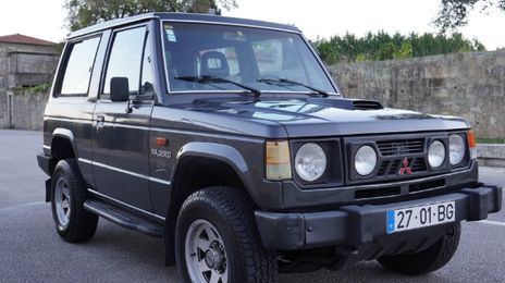 Mitsubishi Pajero • 1992 • 235,000 km