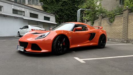Lotus Exige • 2015 • 16,800 km