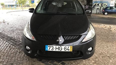 Mitsubishi Grandis • 2009 • 200,000 km