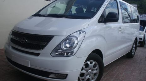 Hyundai H1 • 2017 • 50,000 km