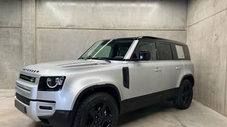 Land Rover Defender • 2020 • 112,000 km