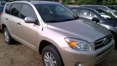 Toyota RAV4 • 2016 • 50,000 km