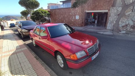 Mercedes-Benz C-Class • 1996 • 218,000 km