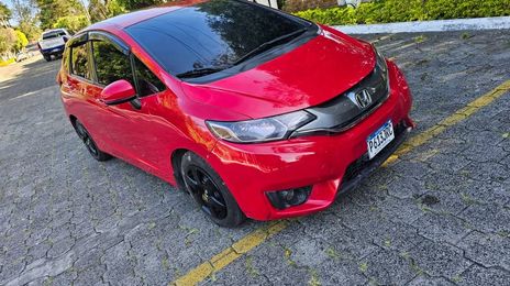 Honda Fit • 2016 • 88,000 km