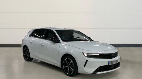 Opel Astra • 2022 • 54,700 km